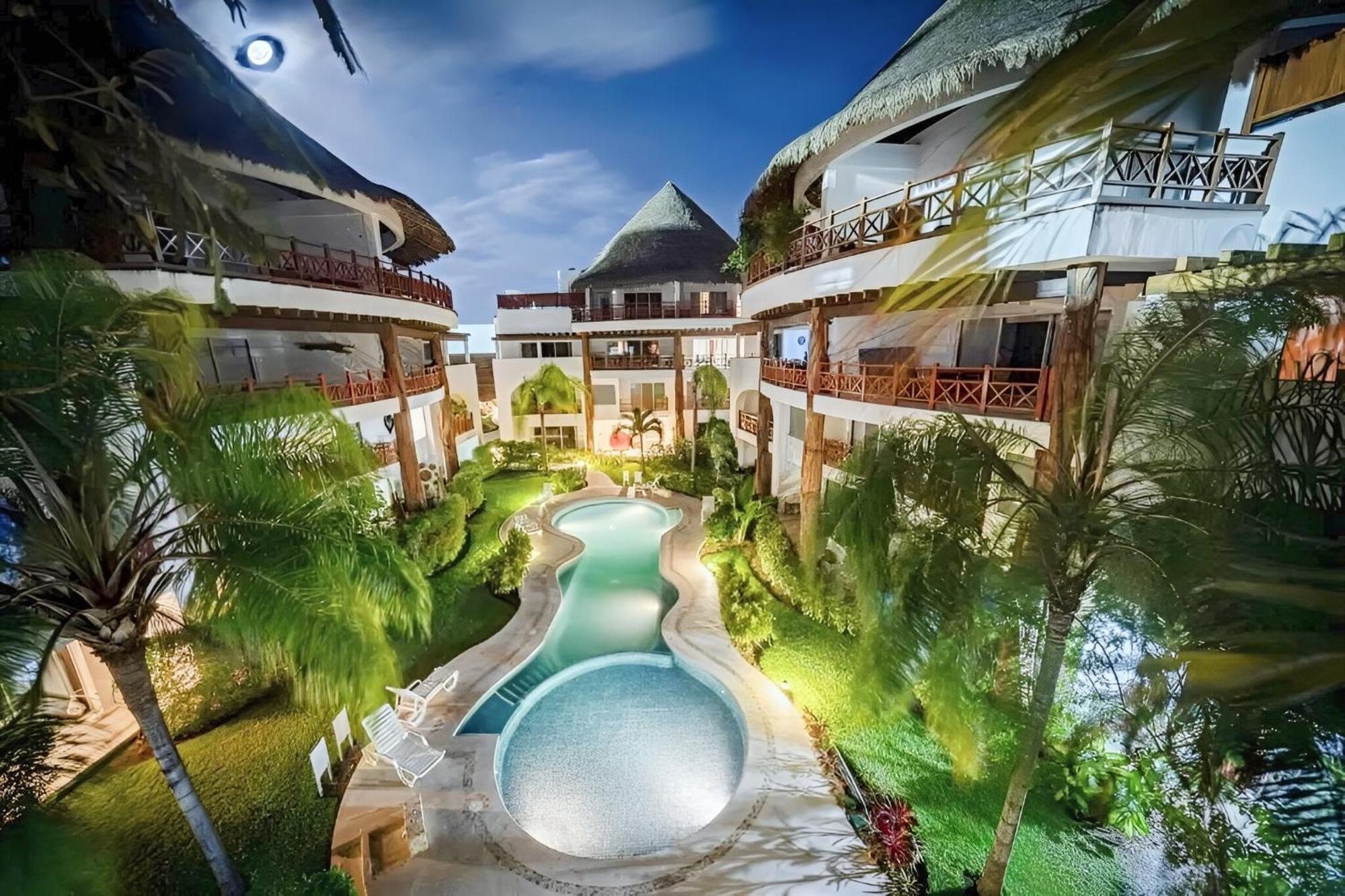 Luxury Duplex -4 Pers- 2Mn Beach&5Th Av, Pool, Gym プレヤデルカーメン エクステリア 写真